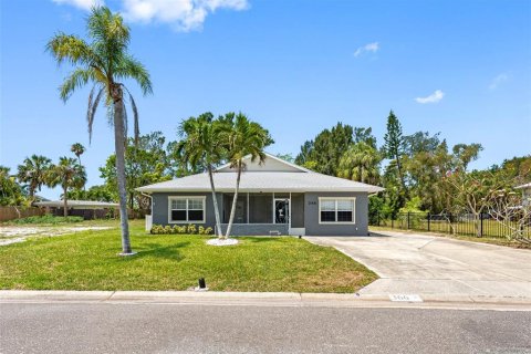 Villa ou maison à vendre à Indian Rocks Beach, Floride: 3 chambres, 115.38 m2 № 1725333 - photo 3