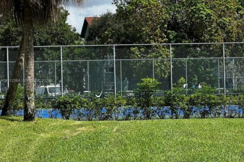 Copropriété à louer à Pembroke Pines, Floride: 2 chambres, 74.51 m2 № 2432540 - photo 23