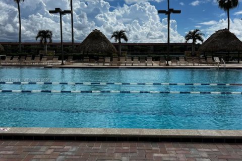 Copropriété à louer à Pembroke Pines, Floride: 2 chambres, 74.51 m2 № 2432540 - photo 24
