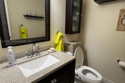 Copropriété à louer à Pembroke Pines, Floride: 2 chambres, 74.51 m2 № 2432540 - photo 9
