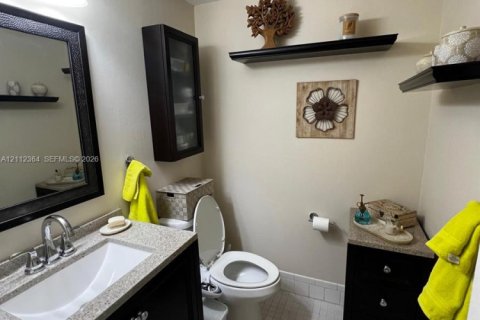 Copropriété à louer à Pembroke Pines, Floride: 2 chambres, 74.51 m2 № 2432540 - photo 10