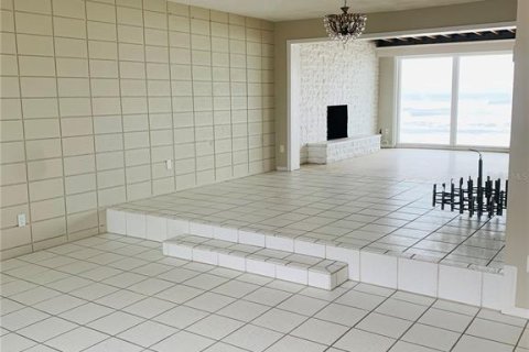 Купить виллу или дом в Порт-Оранж, Флорида 9 комнат, 393.53м2, № 1525992 - фото 13