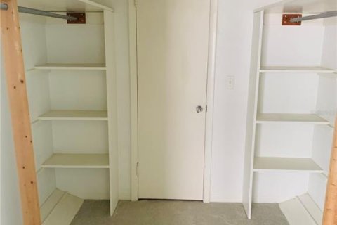 Купить виллу или дом в Порт-Оранж, Флорида 9 комнат, 393.53м2, № 1525992 - фото 17