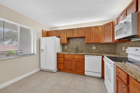Copropriété à vendre à Weston, Floride: 2 chambres, 114.73 m2 № 1852024 - photo 7