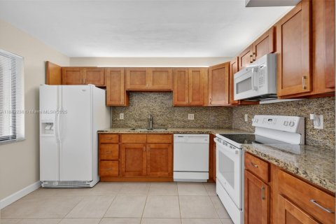 Copropriété à vendre à Weston, Floride: 2 chambres, 114.73 m2 № 1852024 - photo 6