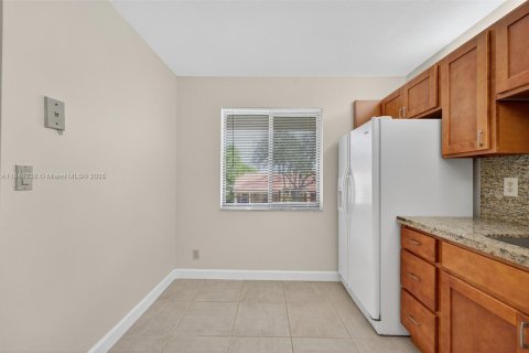 Copropriété à vendre à Weston, Floride: 2 chambres, 114.73 m2 № 1852024 - photo 10