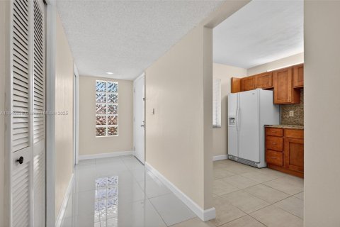 Copropriété à vendre à Weston, Floride: 2 chambres, 114.73 m2 № 1852024 - photo 5