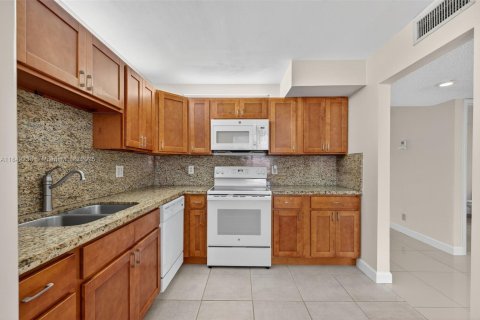 Copropriété à vendre à Weston, Floride: 2 chambres, 114.73 m2 № 1852024 - photo 9