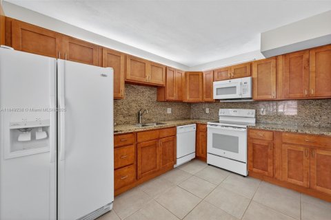 Copropriété à vendre à Weston, Floride: 2 chambres, 114.73 m2 № 1852024 - photo 8