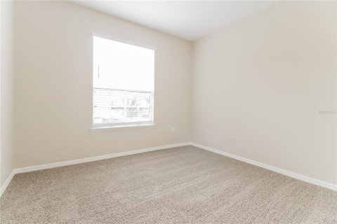 House in Kissimmee, Florida 3 bedrooms, 242.38 sq.m. № 2198769 - photo 11
