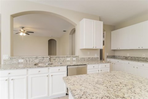 House in Kissimmee, Florida 3 bedrooms, 242.38 sq.m. № 2198769 - photo 7