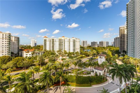 Copropriété à louer à Aventura, Floride: 3 chambres, 222.97 m2 № 2051429 - photo 3