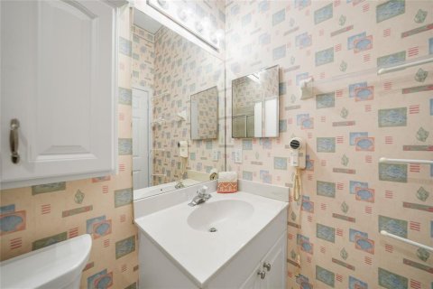 House in Port Charlotte, Florida 2 bedrooms, 144.46 sq.m. № 1787319 - photo 27
