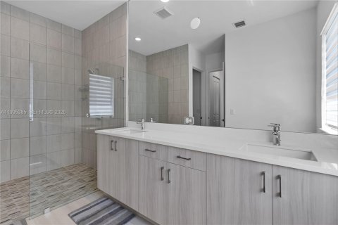 Villa ou maison à vendre à Miramar, Floride: 4 chambres № 2058329 - photo 14