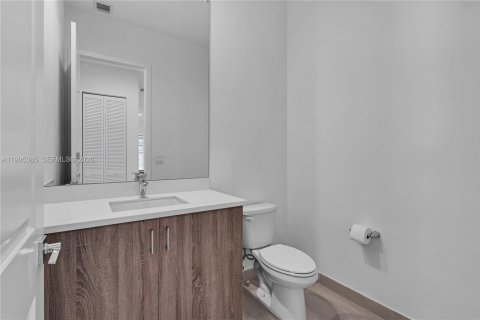 Villa ou maison à vendre à Miramar, Floride: 4 chambres № 2058329 - photo 21