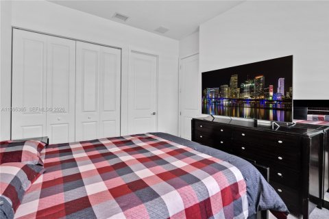 Villa ou maison à vendre à Miramar, Floride: 4 chambres № 2058329 - photo 17