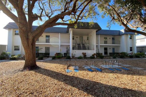 Condo in Bradenton, Florida, 2 bedrooms  № 2106408 - photo 2