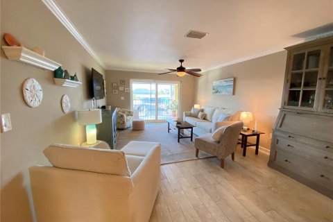 Condo in Bradenton, Florida, 2 bedrooms  № 2106408 - photo 18
