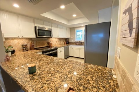 Condo in Bradenton, Florida, 2 bedrooms  № 2106408 - photo 15