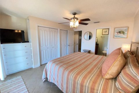 Condo in Bradenton, Florida, 2 bedrooms  № 2106408 - photo 24