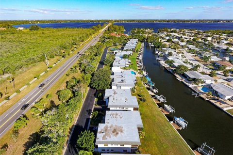 Condo in Bradenton, Florida, 2 bedrooms  № 2106408 - photo 5