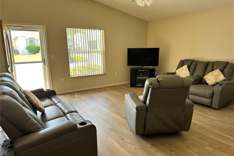 Villa ou maison à vendre à Polk City, Floride: 1 chambre, 86.96 m2 № 2413567 - photo 16