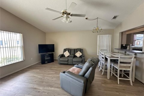 Villa ou maison à vendre à Polk City, Floride: 1 chambre, 86.96 m2 № 2413567 - photo 6