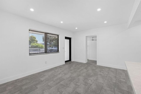 Villa ou maison à vendre à Miami, Floride: 5 chambres, 134.62 m2 № 2193651 - photo 27