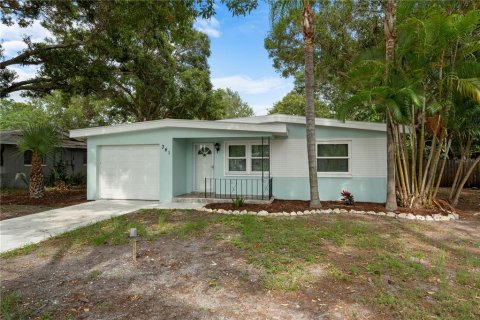 House in Largo, Florida 3 bedrooms, 96.43 sq.m. № 1677967 - photo 1