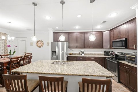 House in Weeki Wachee, Florida 4 bedrooms, 226.5 sq.m. № 2107375 - photo 16