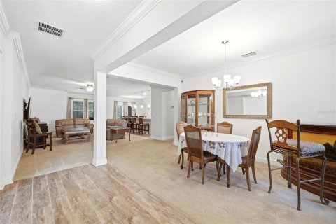 House in Weeki Wachee, Florida 4 bedrooms, 226.5 sq.m. № 2107375 - photo 7