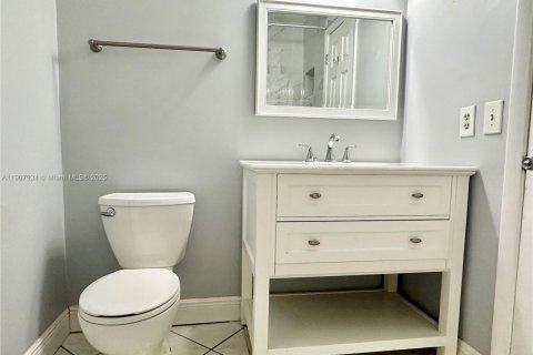 Adosado en alquiler en Pembroke Pines, Florida, 2 dormitorios, 117.06 m2 № 1964279 - foto 19