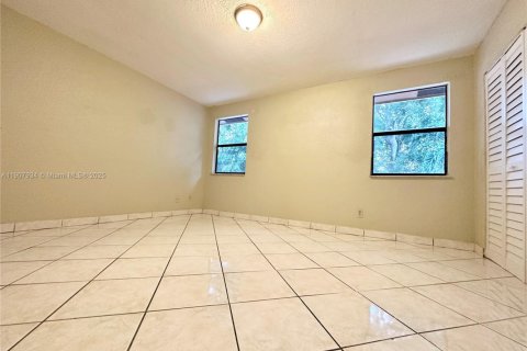 Adosado en alquiler en Pembroke Pines, Florida, 2 dormitorios, 117.06 m2 № 1964279 - foto 30