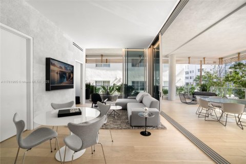 Condominio en venta en Miami Beach, Florida, 2 dormitorios, 93.46 m2 № 1862619 - foto 8