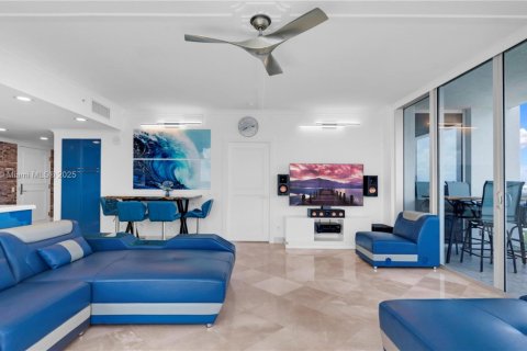 Copropriété à louer à North Bay Village, Floride: 3 chambres, 159.05 m2 № 1943765 - photo 8