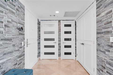 Copropriété à louer à North Bay Village, Floride: 3 chambres, 159.05 m2 № 1943765 - photo 22