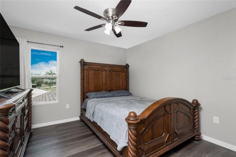 House in Rotonda, Florida 3 bedrooms, 233.37 sq.m. № 1876519 - photo 10