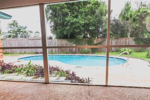 House in Orange Park, Florida 3 bedrooms, 133.41 sq.m. № 2233213 - photo 28