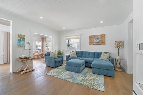 Villa ou maison à vendre à Saint Pete Beach, Floride: 4 chambres, 193.61 m2 № 1804805 - photo 7