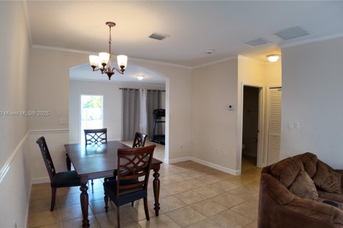 House in Homestead, Florida 3 bedrooms, 146.14 sq.m. № 1761720 - photo 19