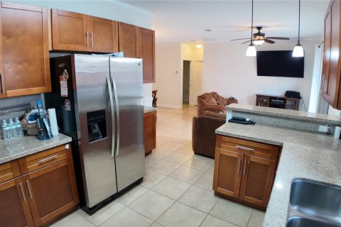 House in Homestead, Florida 3 bedrooms, 146.14 sq.m. № 1761720 - photo 16