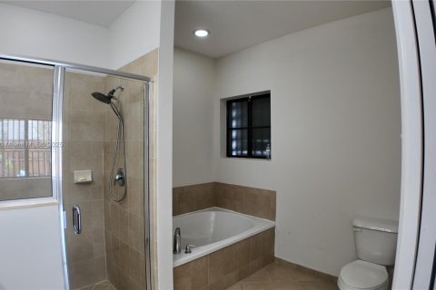 House in Homestead, Florida 3 bedrooms, 146.14 sq.m. № 1761720 - photo 27