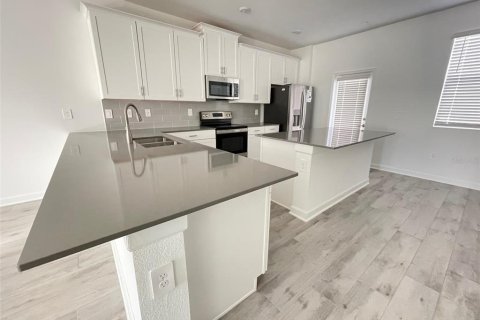 Touwnhouse à vendre à Orlando, Floride: 3 chambres, 151.99 m2 № 1918712 - photo 6