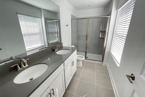 Touwnhouse à vendre à Orlando, Floride: 3 chambres, 151.99 m2 № 1918712 - photo 12
