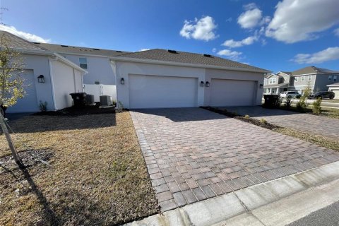 Touwnhouse à vendre à Orlando, Floride: 3 chambres, 151.99 m2 № 1918712 - photo 18