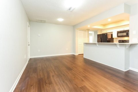 Casa en alquiler en Sarasota, Florida, 3 dormitorios, 161.56 m2 № 1917998 - foto 4