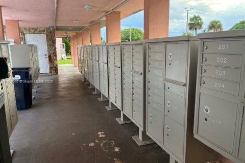 Снять в аренду кондоминиум в Майами, Флорида 2 спальни, 74.32м2, № 1964051 - фото 13