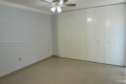 Снять в аренду кондоминиум в Майами, Флорида 2 спальни, 74.32м2, № 1964051 - фото 6