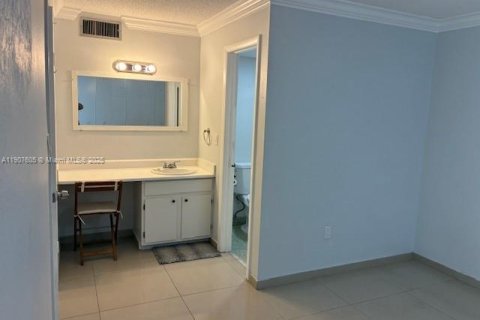 Снять в аренду кондоминиум в Майами, Флорида 2 спальни, 74.32м2, № 1964051 - фото 7