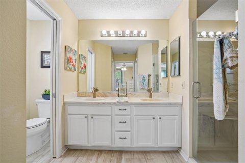 House in The Villages, Florida 3 bedrooms, 173.91 sq.m. № 2151821 - photo 7